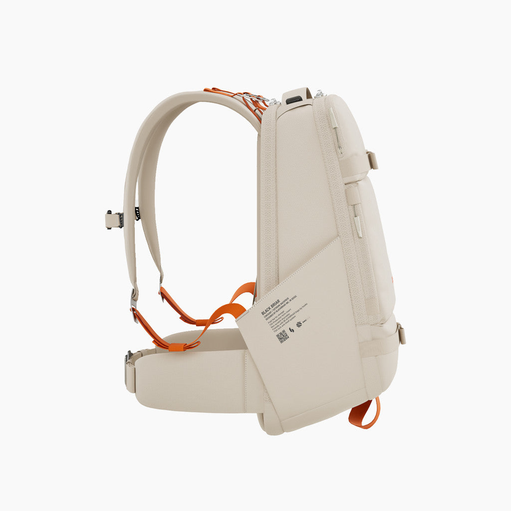 18L Extreme Adventure Backpack 7.0 / Desert White