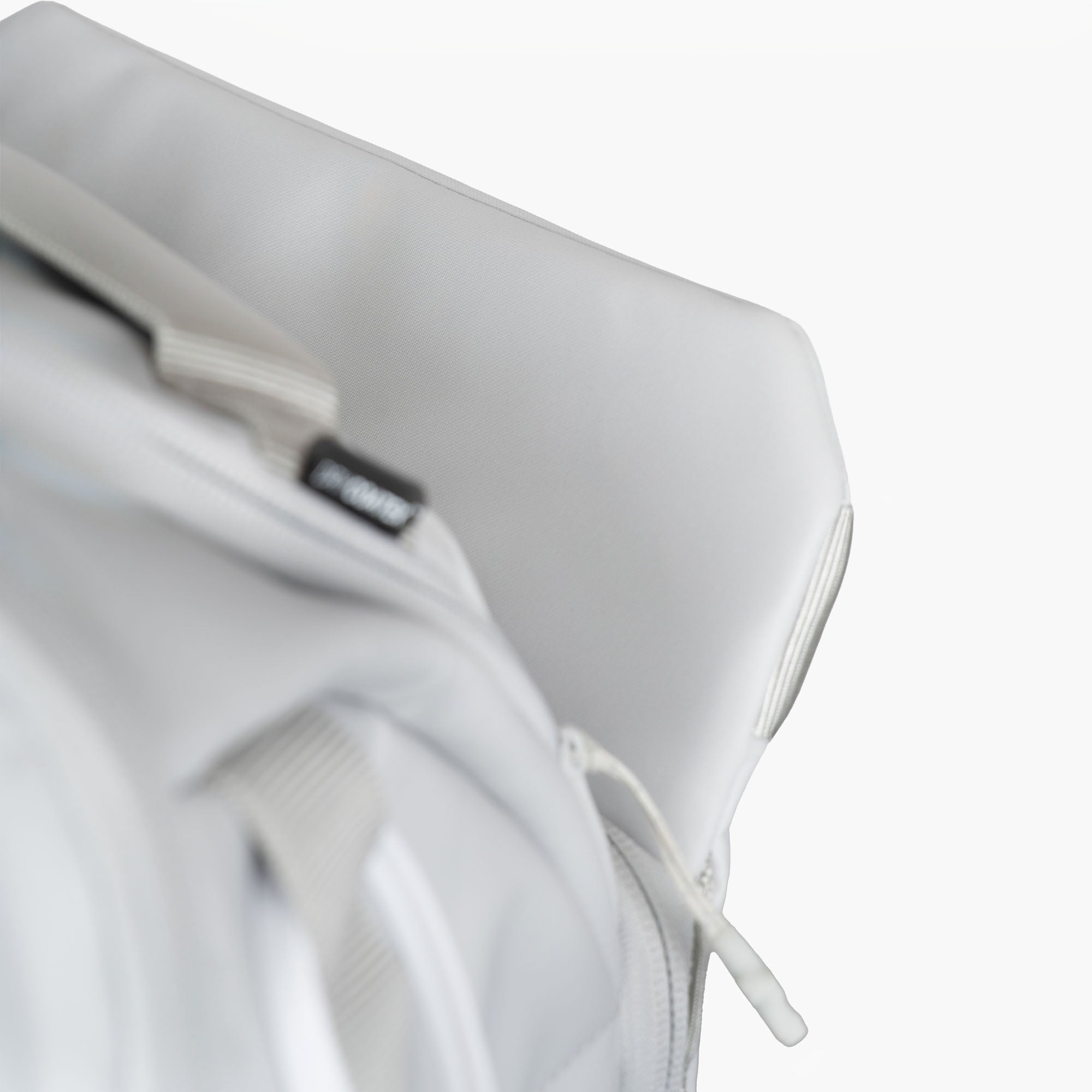 レンジX バックパック 25L / ルナグレー