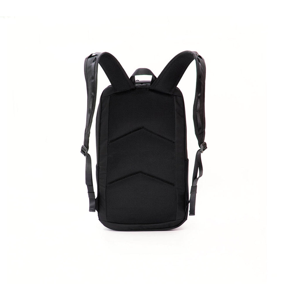 30L Neat backpack / Black