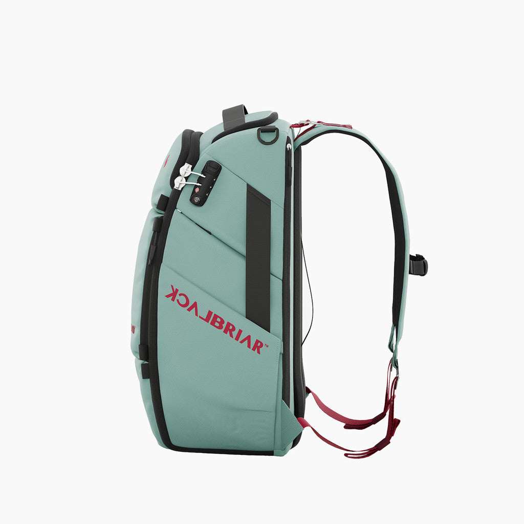 35L Extreme Travel Backpack 7.0 / Desert Mint