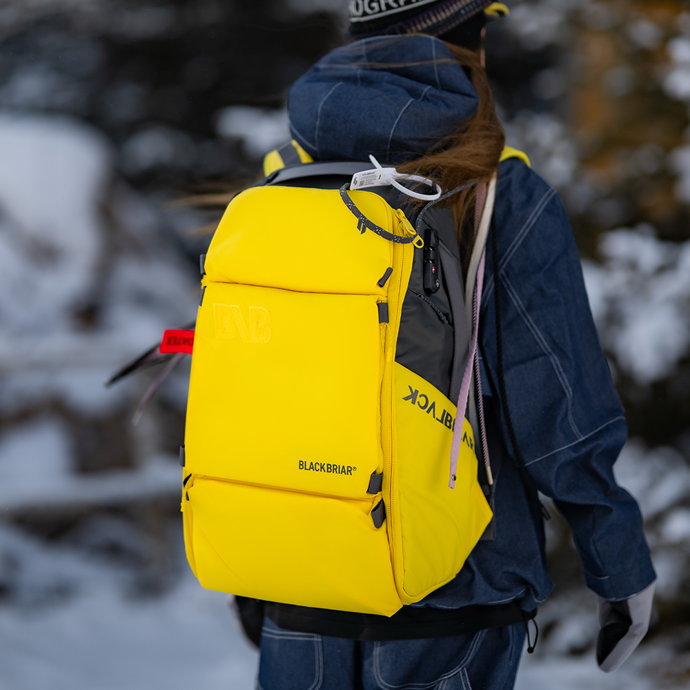 35L CONTAIN X BACKPACK / Yellow Stone