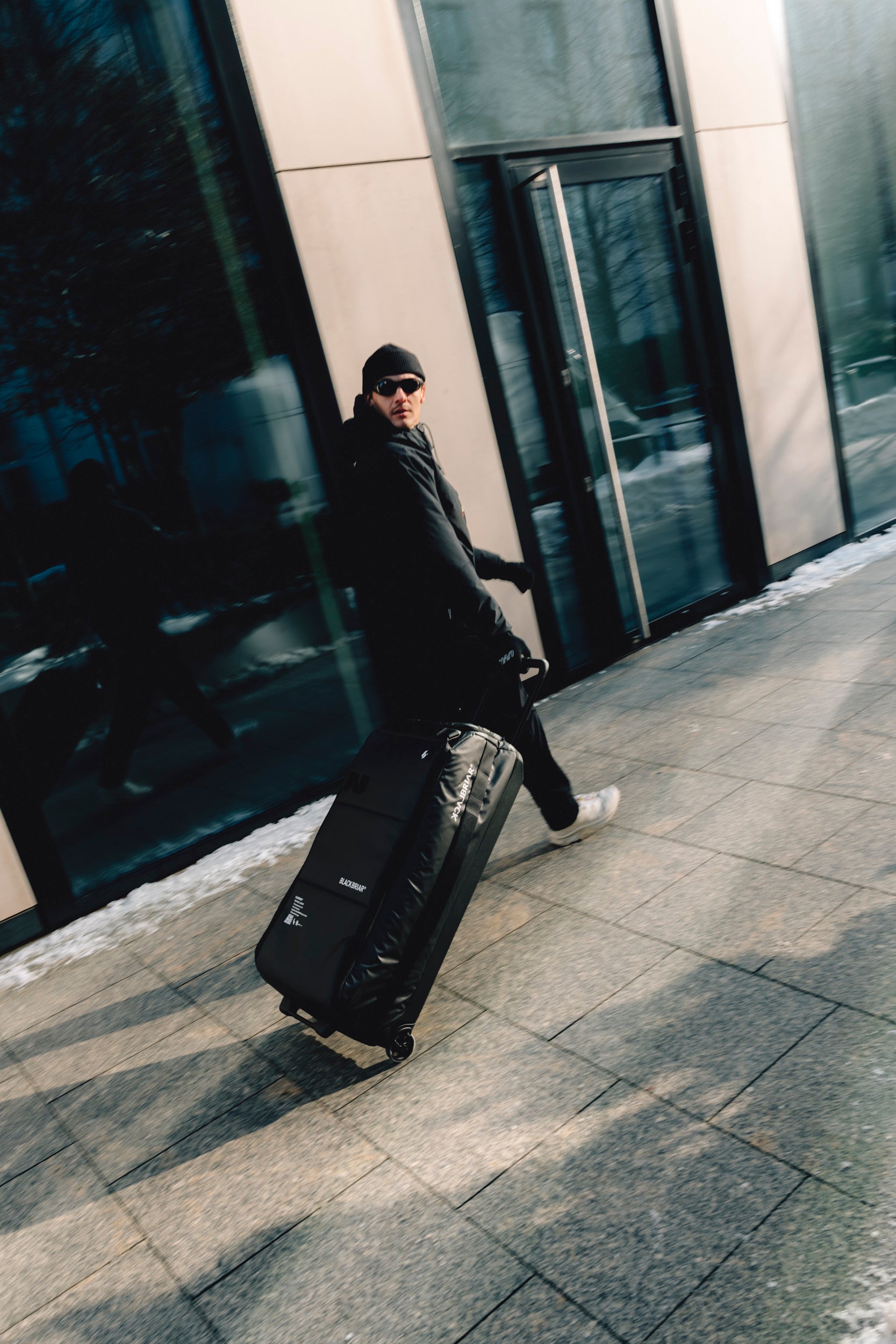 Blackbriar Suitcase 100L