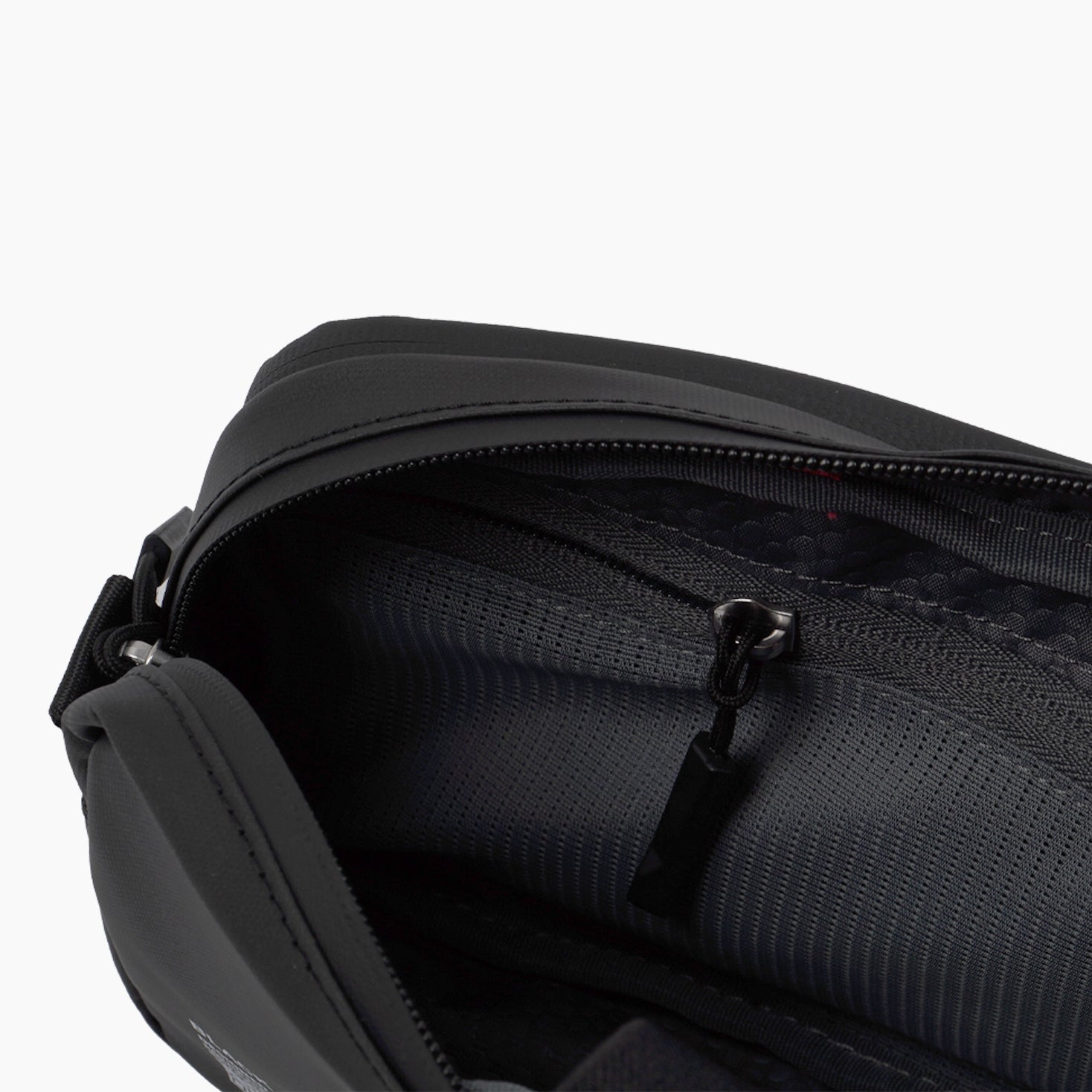 Range Wash Bag / Ashy Black
