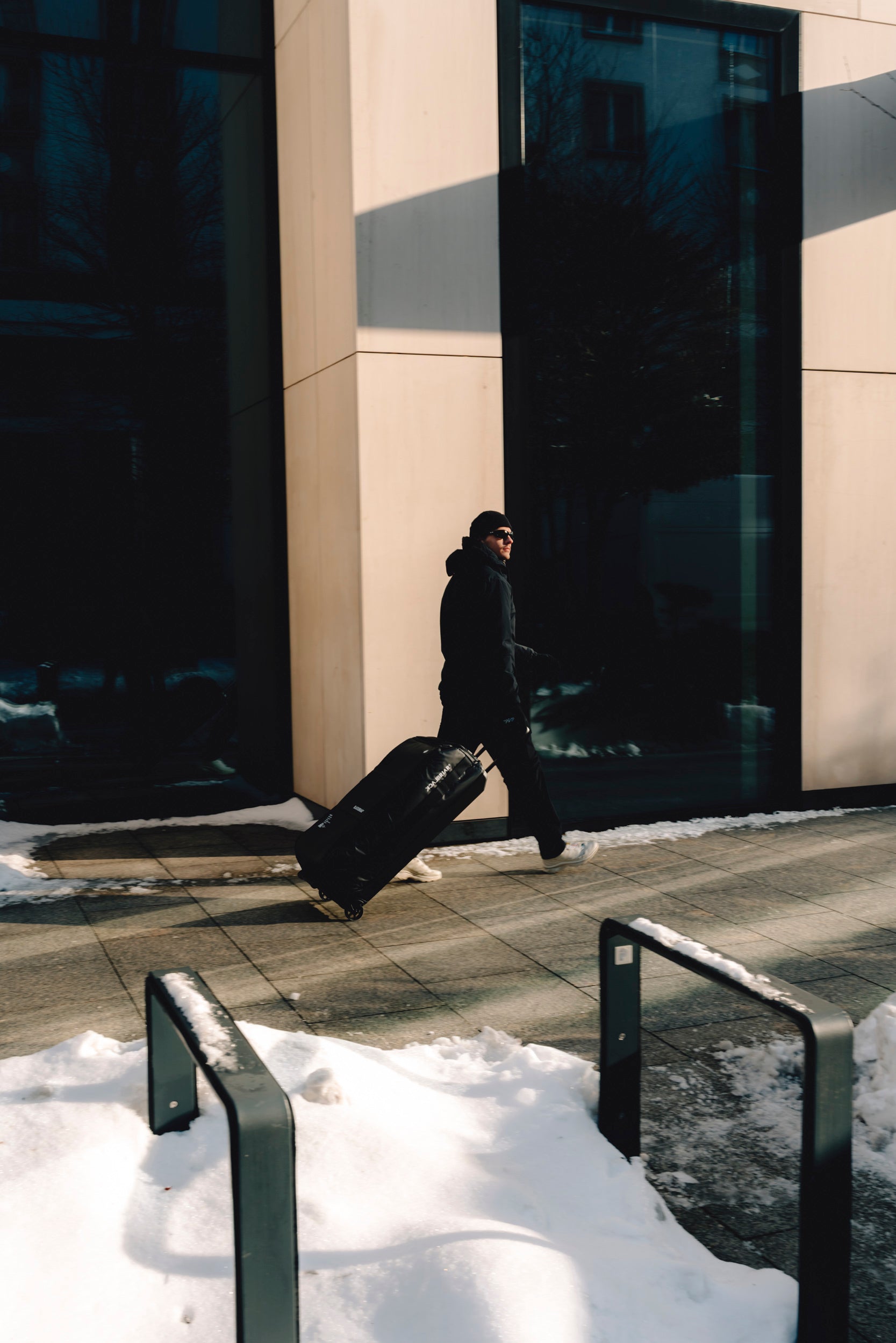 Blackbriar Suitcase 100L