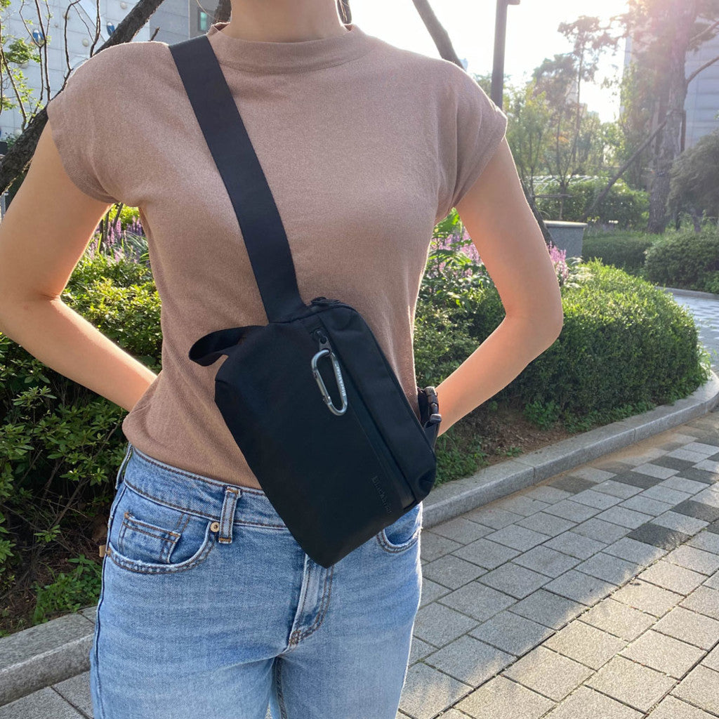 Neat Body Cross Bag / Black