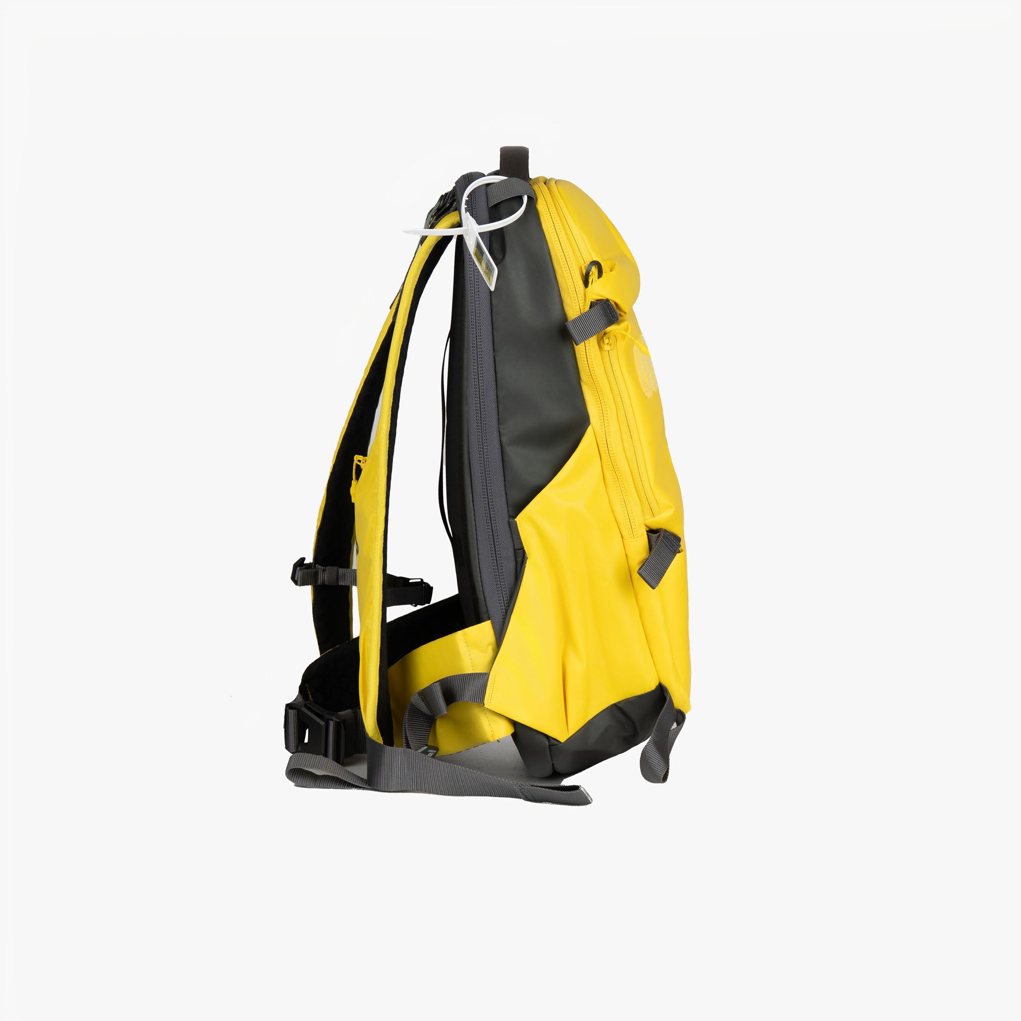 CONTAIN X バックパック 18L / イエロー・ストーン