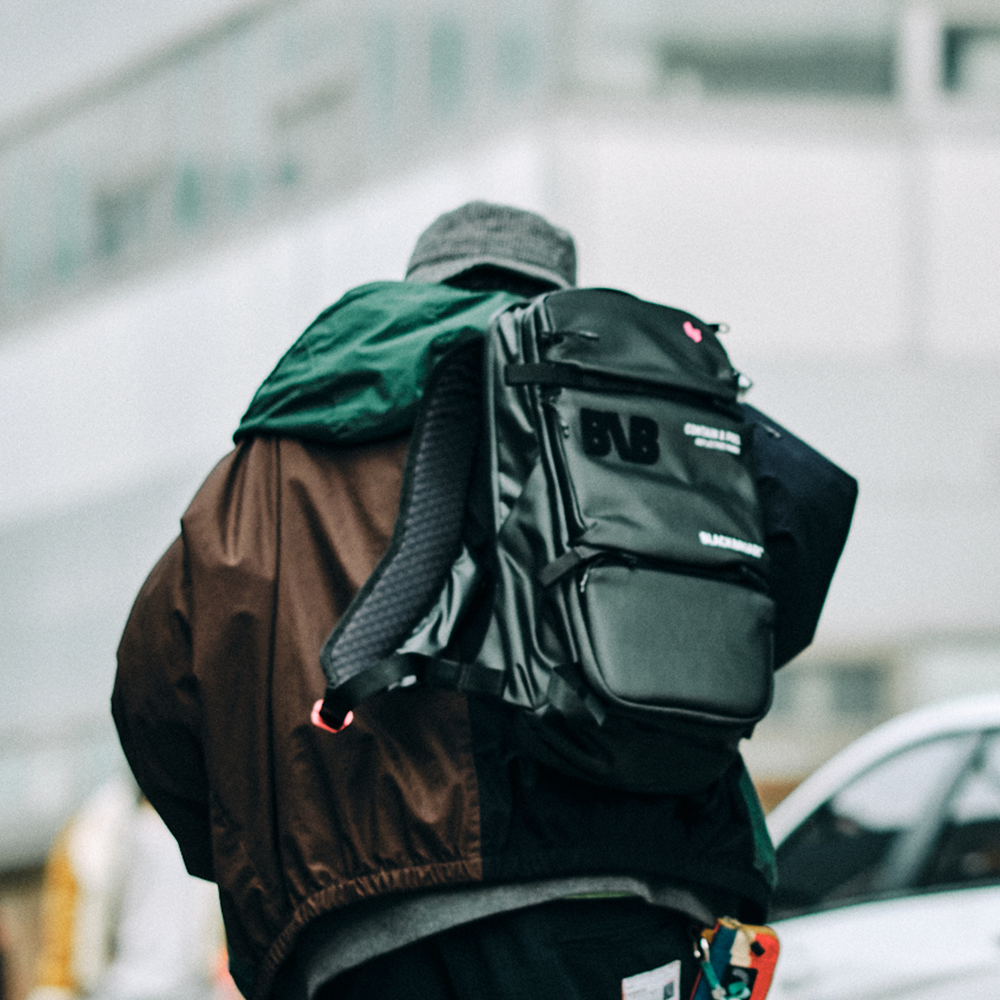 18L CONTAIN X BACKPACK / Pro. Reflective Black