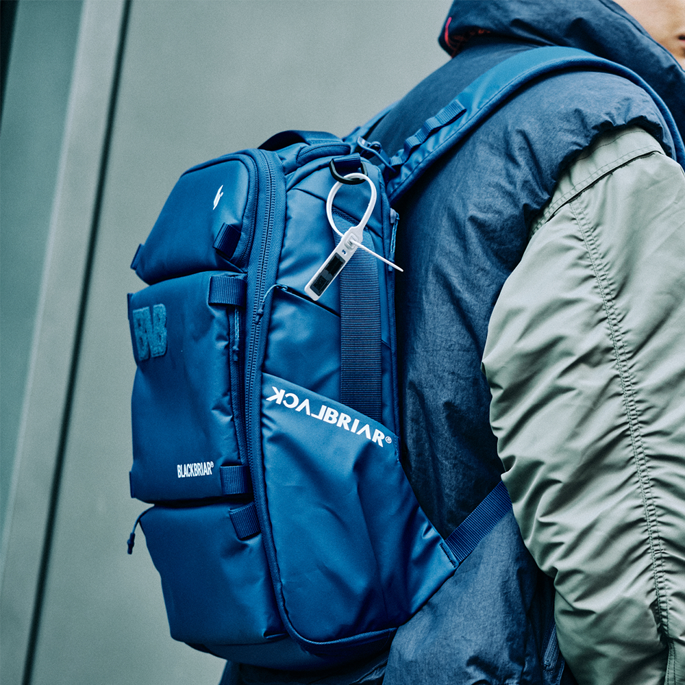 20L CONTAIN X BACKPACK / Vitality Blue