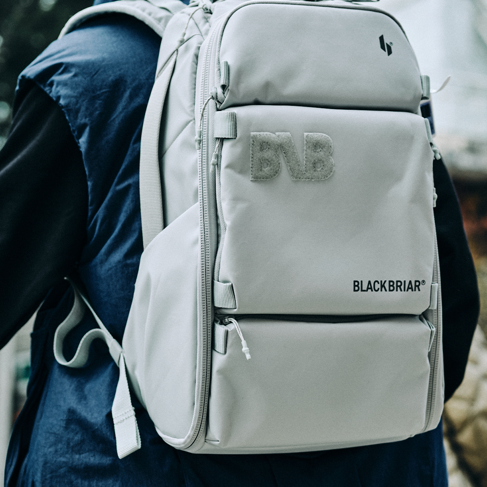 20L CONTAIN X BACKPACK / Luna Gray