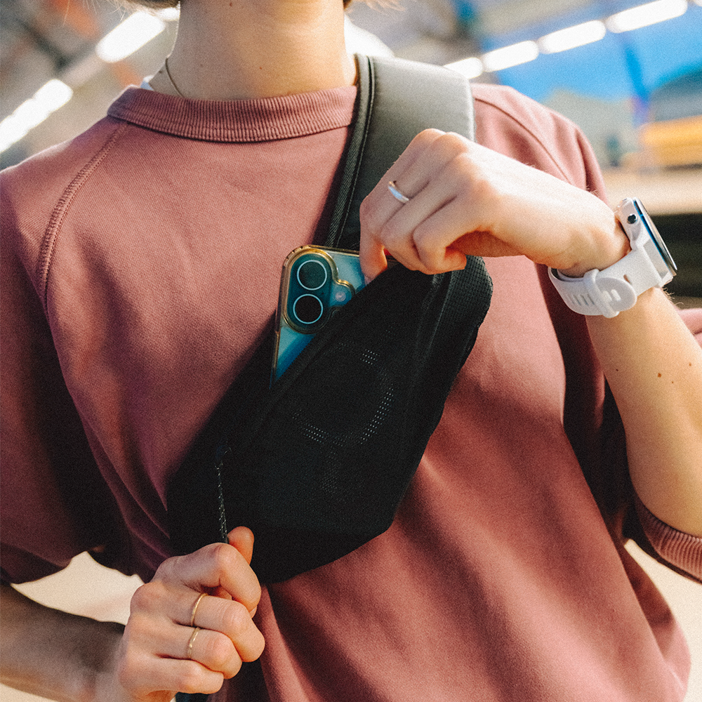 RANGE X SLING BAG M / Ashy Black