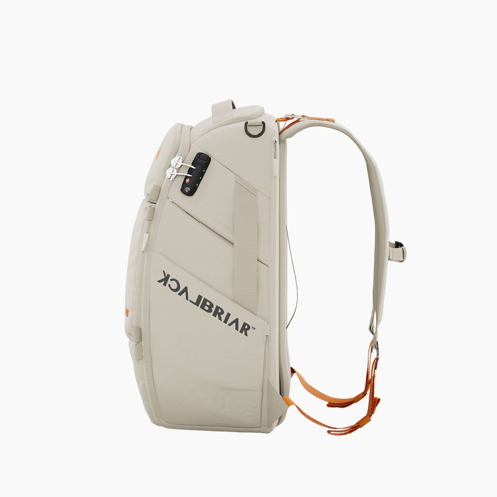 35L 익스트림 트래블 백팩 7.0 / 데저트 화이트
