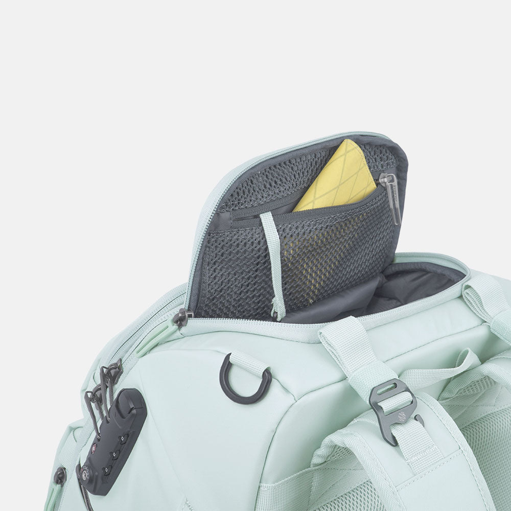 [B-GRADE] 35L Extreme Travel Backpack 3.0 / Mint Gray