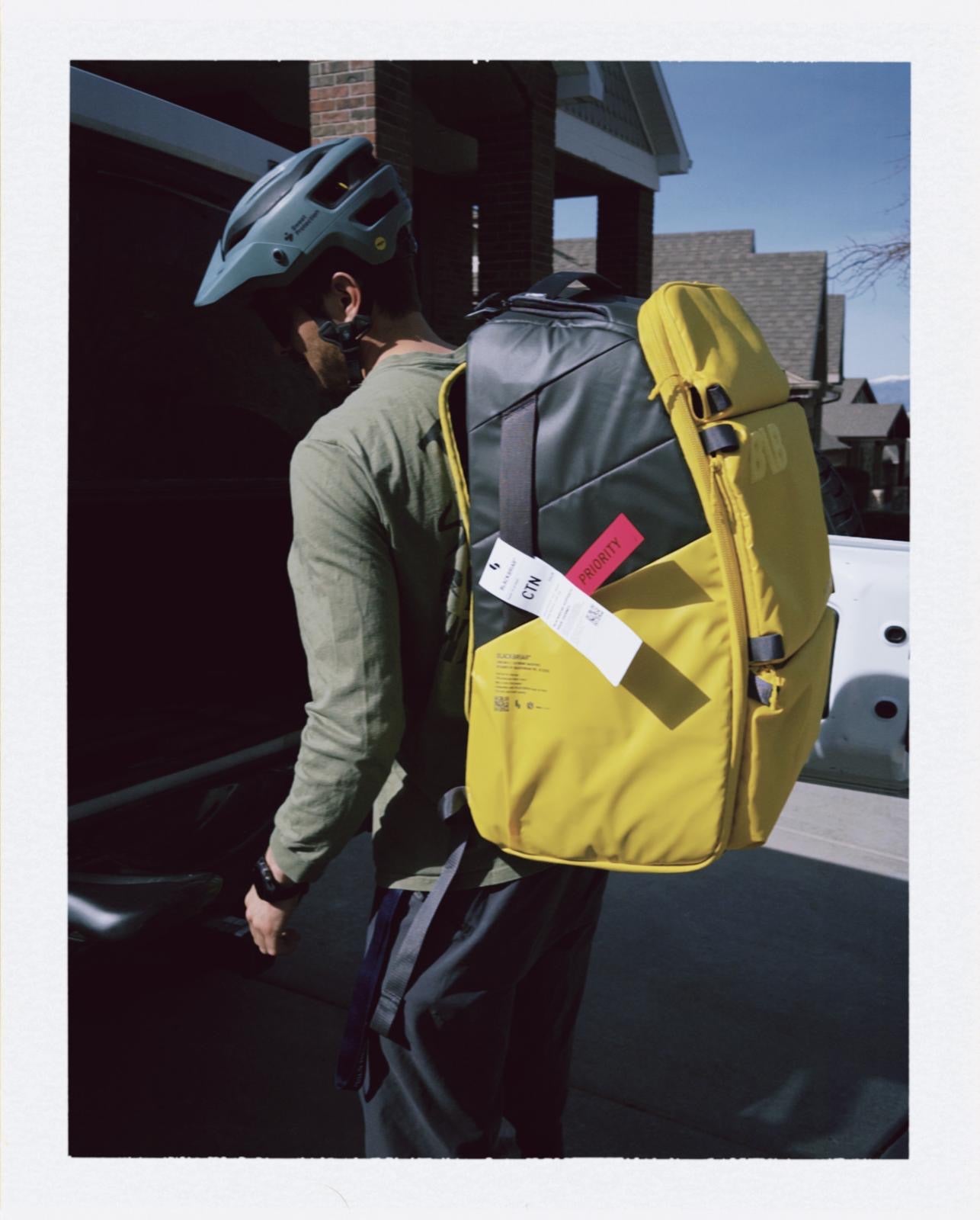 65L CONTAIN X BACKPACK / Yellow Stone