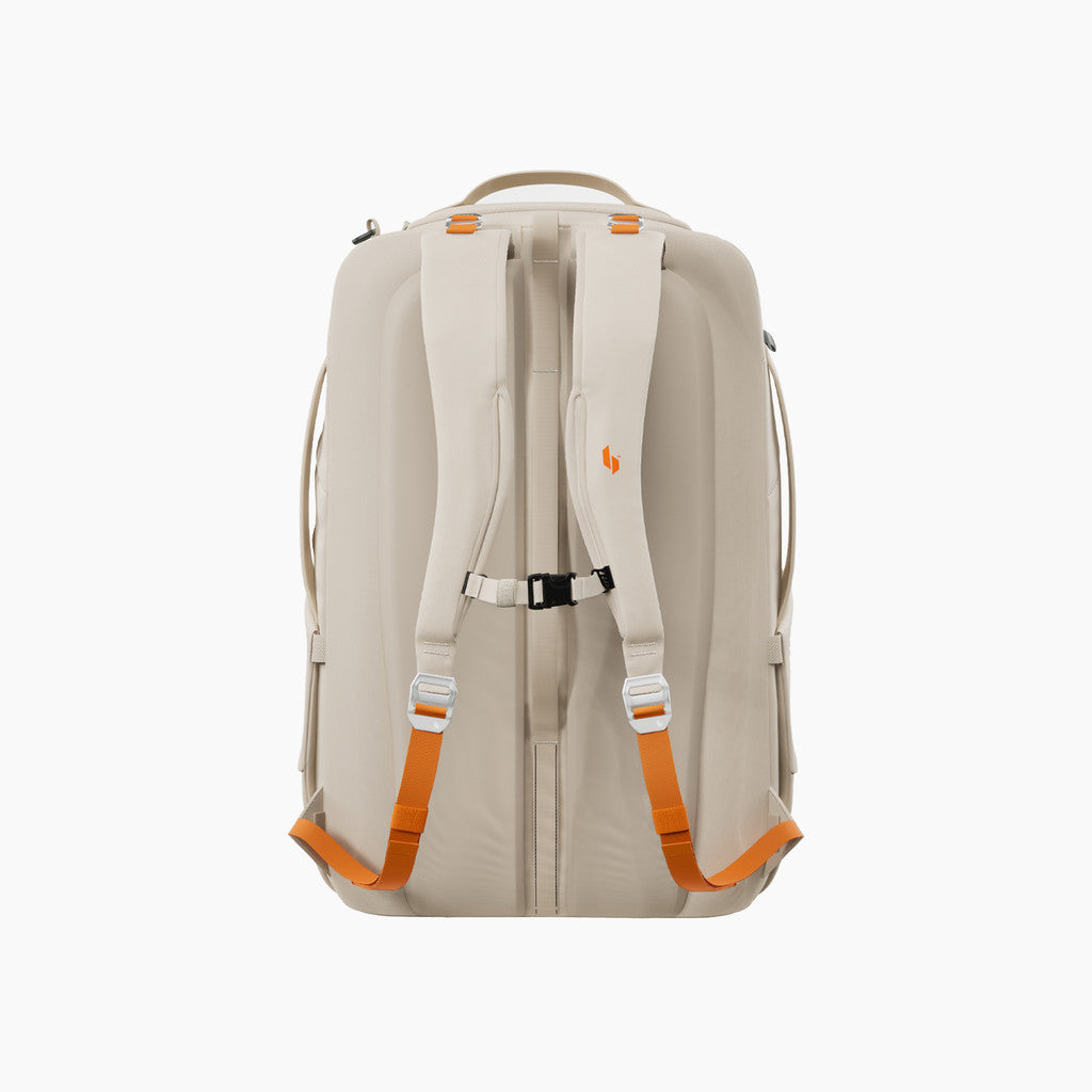 65L 익스트림 이큅먼트 백팩 7.0 / 데저트 화이트
