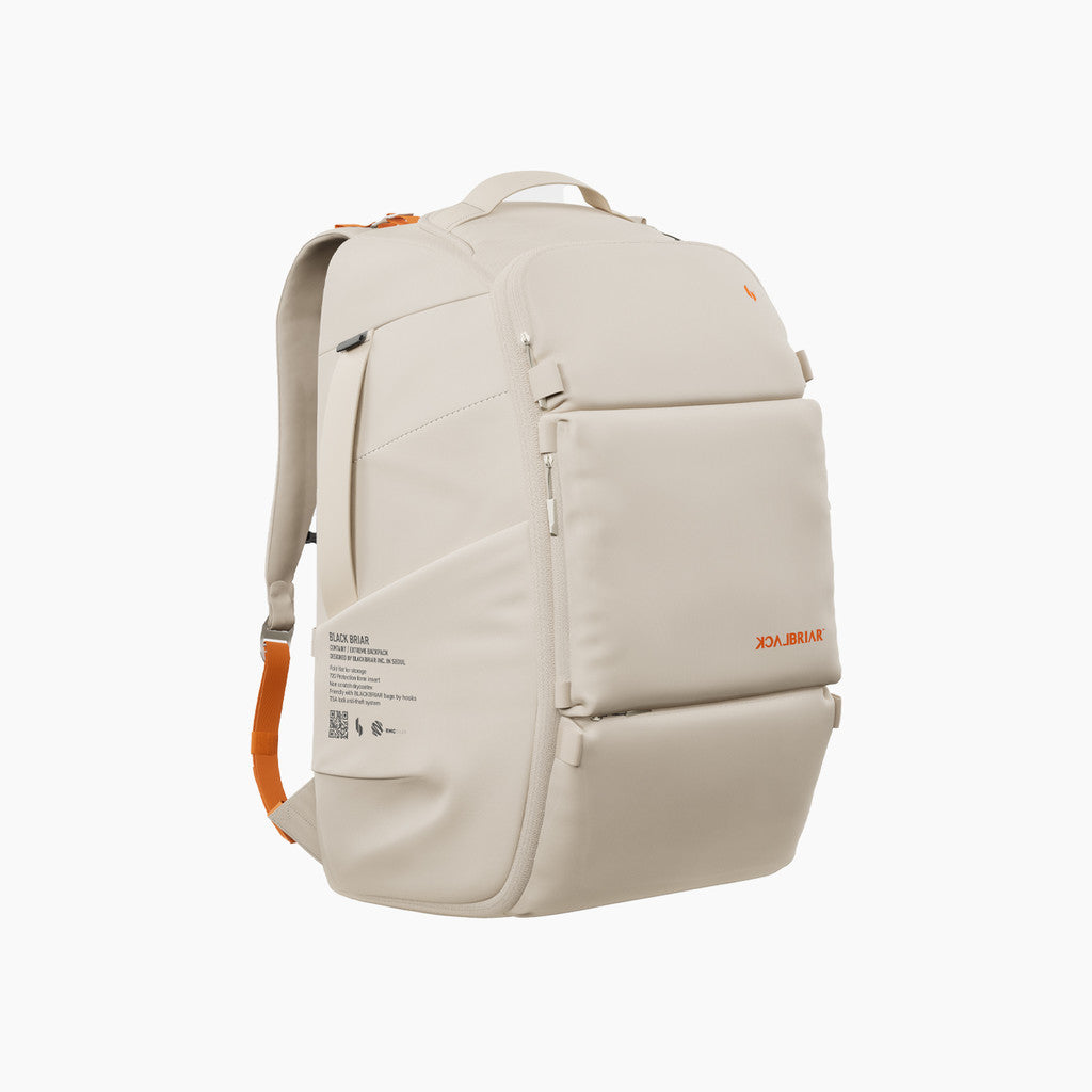65L 익스트림 이큅먼트 백팩 7.0 / 데저트 화이트