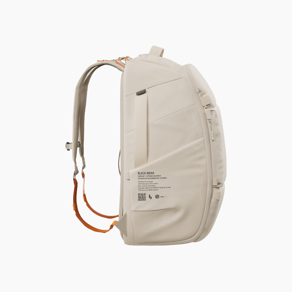65L 익스트림 이큅먼트 백팩 7.0 / 데저트 화이트