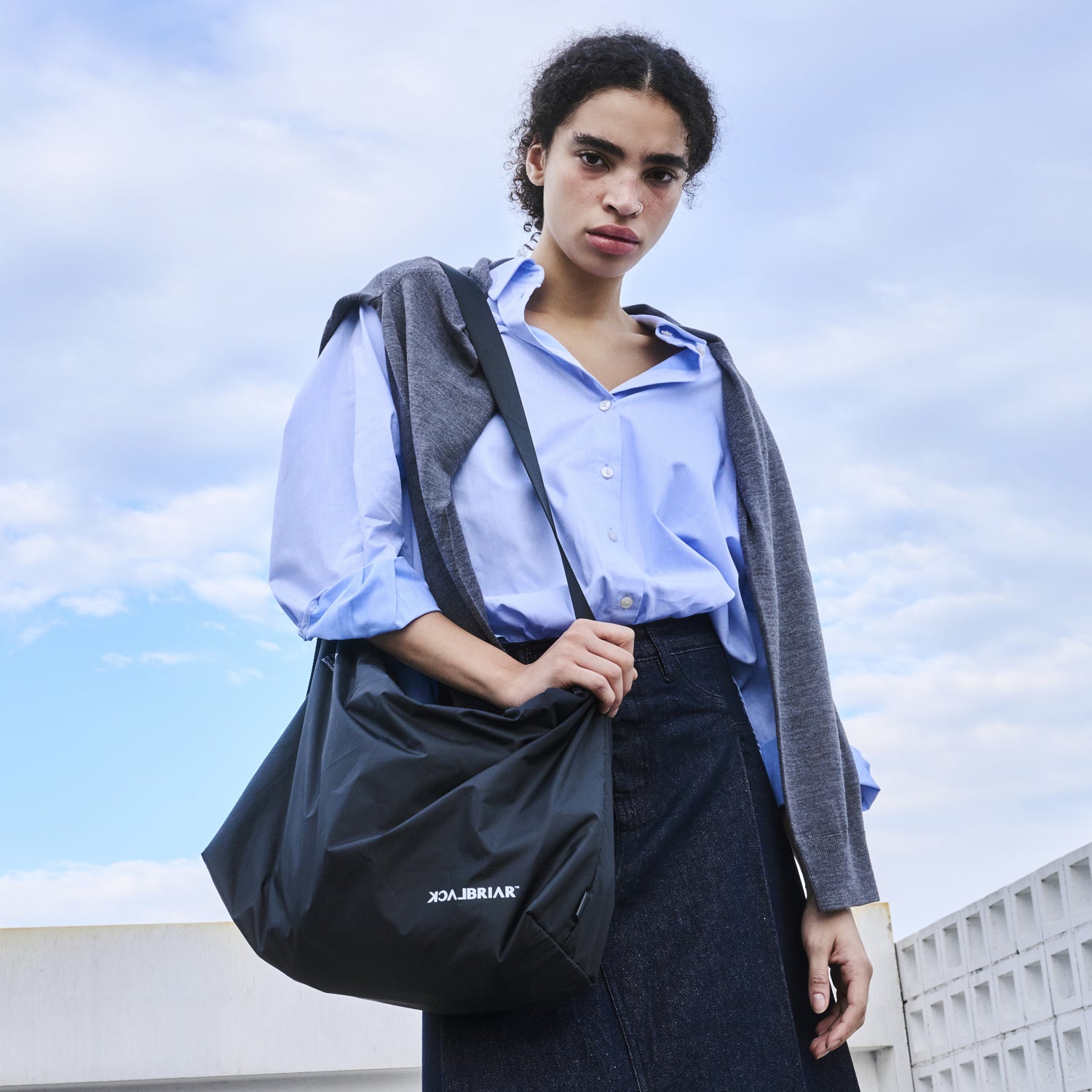 Light Cross Bag L / Ashy Black