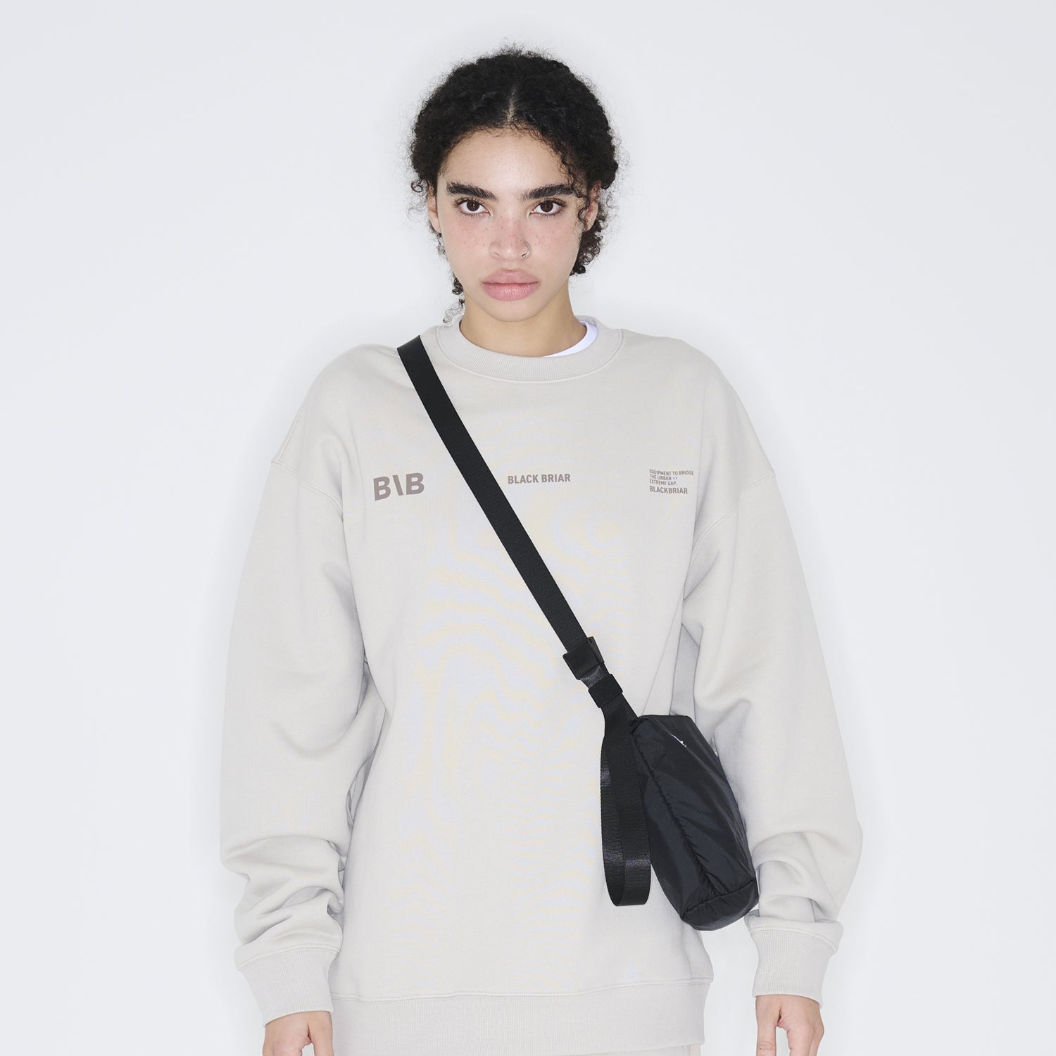Light Cross Bag M / Ashy White