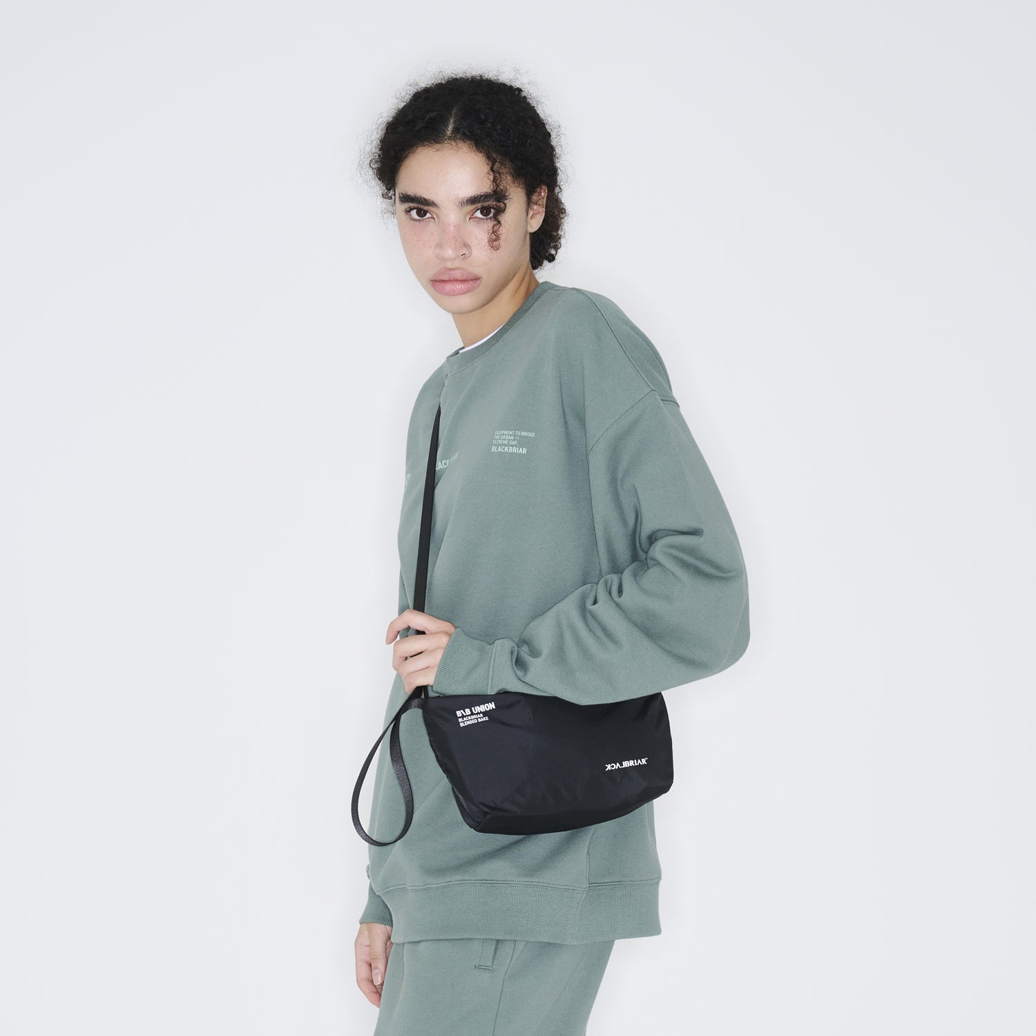 Light Cross Bag S / Ashy Black