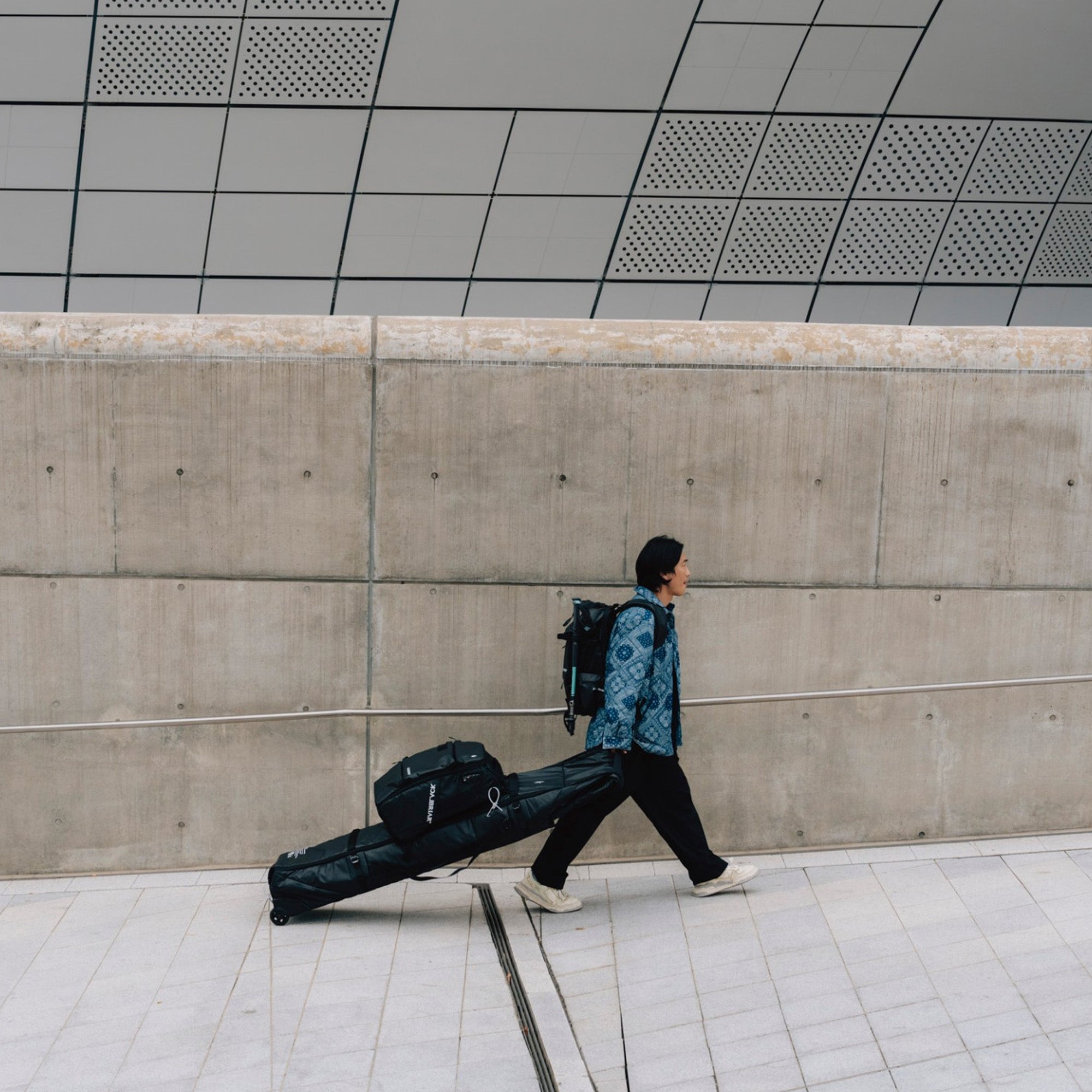 RANGE X WIDE WHEEL BAG / Ashy Black