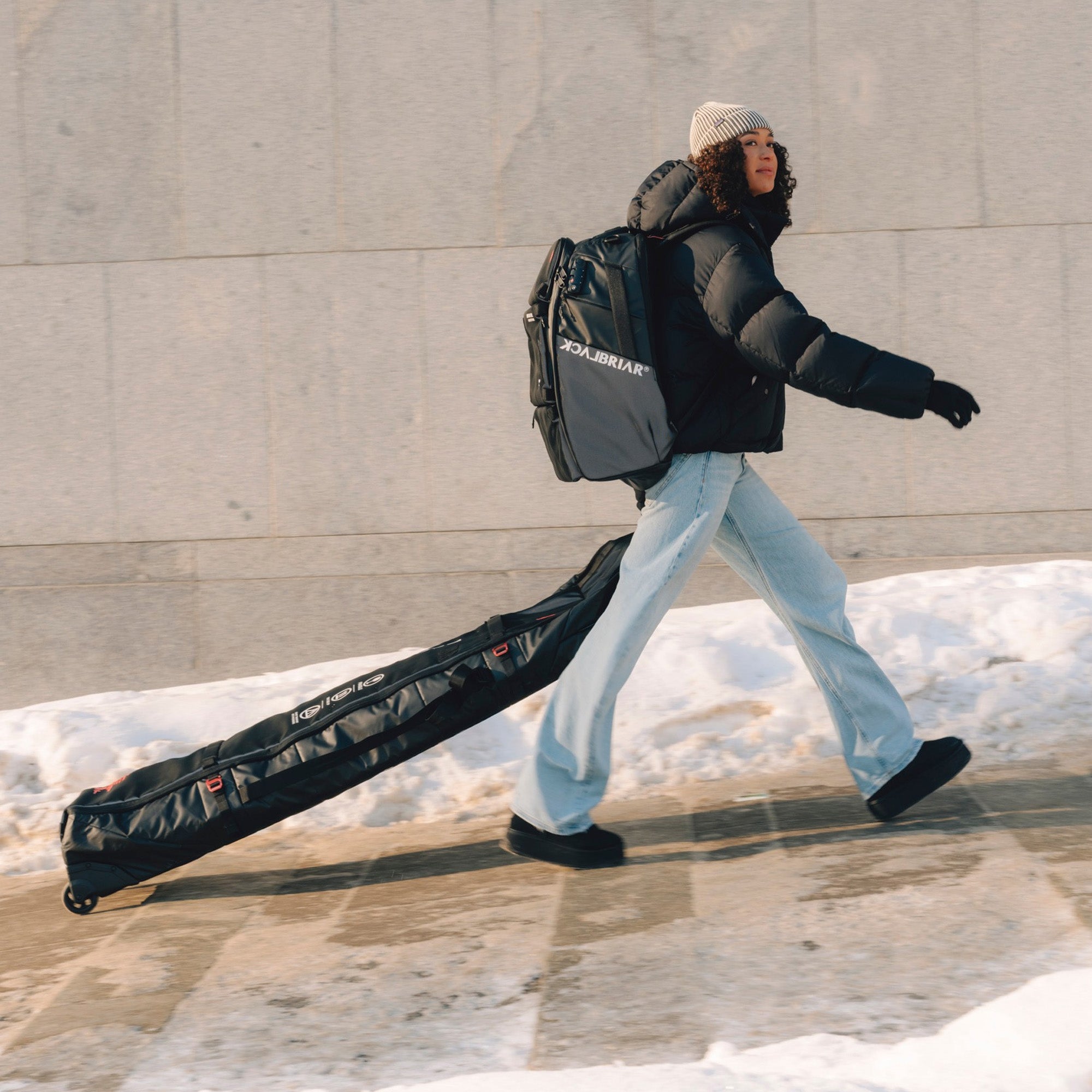 RANGE X WIDE WHEELED BAG / Pro. Reflective Black